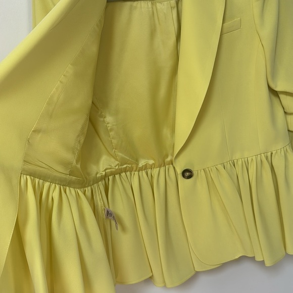 Cinq à Sept Kourtney Yuzu Yellow Peplum Blazer - Picture 8 of 8